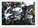Mobile Motorrad-Rahmenvermessung an Honda CBR 900RR Mobile Motorrad-Rahmenvermessung an Honda CBR 900RR